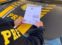 Motorista é detido por uso de documento falso na Região Serrana
