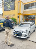 PRF recupera veículo na Pavuna