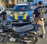 Homem é preso e adolescente apreendido no Rio de Janeiro