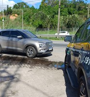 Motorista é preso com carro clonado na Niterói-Manilha