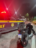 PRF recupera motocicleta roubada em Duque de Caxias