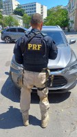 Em Niterói, PRF recupera veículo roubado