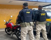 Foragido da justiça é preso com motocicleta roubada no RJ