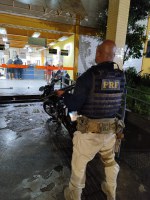 PRF recupera motocicleta adulterada na rodovia Presidente Dutra, em Nova Iguaçu