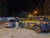Em Casimiro de Abreu, PRF recupera carro adulterado