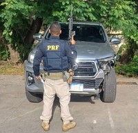 Homem é preso com veículo furtado após perseguição no Rio de Janeiro