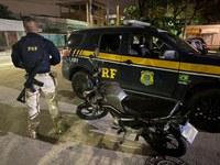 Veículo roubado é recuperado na Baixada Fluminense