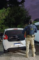 PRF recupera carro "clonado" na Baixada Fluminense