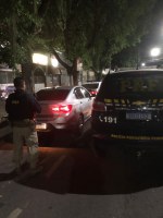 PRF recupera carro roubado na Região Metropolitana do Rio