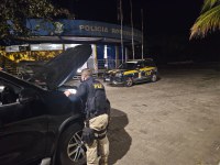 PRF recupera veículo clonado na Dutra