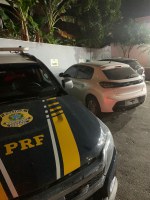 PRF recupera veículo em Campos dos Goytacazes