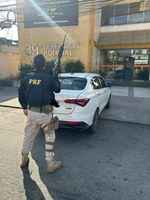 Veículo adulterado é recuperado na Dutra