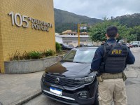 Na Região Serrana, PRF intercepta automóvel clonado