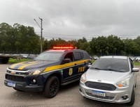PRF flagra veículo com placa adulterada no Arco Metropolitano