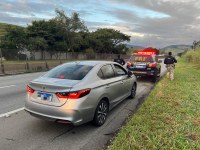 PRF recupera veículo em Resende