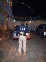 Carro roubado é recuperado no Arco Metropolitano