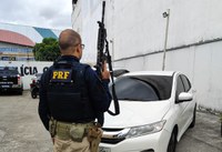 Carro roubado há mais de oito anos é recuperado na Rodovia Presidente Dutra