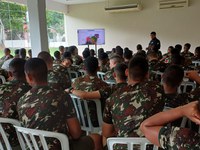 PRF realiza evento de educação para o trânsito voltado ao motociclismo em unidade do Exército sediada em Paracambi/RJ