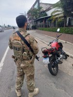 PRF recupera motocicleta roubada em Duque de Caxias
