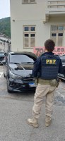 PRF recupera veículo clonado em Niterói