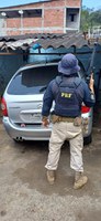 Ação conjunta da PRF, Polícia Civil e Guarda Municipal recupera três veículos em Niterói