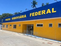 Policiais Rodoviários Federais salvam recém-nascido engasgado  em Campos dos Goytacazes
