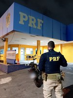 PRF recupera veículo furtado no Rio de Janeiro