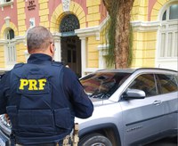 Carro roubado há quase um ano é recuperado na Ponte Rio-Niterói