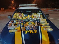 PRF apreende centenas de munições, arma de fogo e droga em Casimiro de Abreu