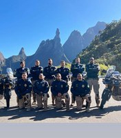 PRF realiza escolta da Seleção Brasileira de futebol masculino no RJ