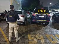 PRF recupera veículo adulterado em Duque de Caxias