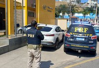PRF recupera veículo com registro de roubo na Dutra
