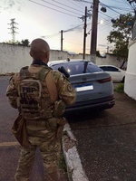 Em Duque de Caxias, PRF recupera veículo roubado