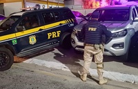 Em Rio das Ostras, PRF recupera veículo roubado