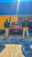 PRF intercepta veículo clonado durante fiscalização na BR-116, no Rio