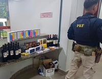 Em Itatiaia, PRF apreende mercadorias proibidas e sem nota fiscal