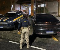 PRF prende homem com carro “clonado” na Dutra