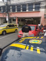 PRF recupera carro roubado na Zona Norte do Rio