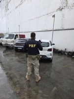 PRF recupera veículo com registro de apropriação indébita na BR-116