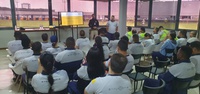 PRF promove ação educativa em fábrica no Sul Fluminense