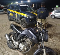 PRF recupera motocicleta com numeração de identificação adulterada