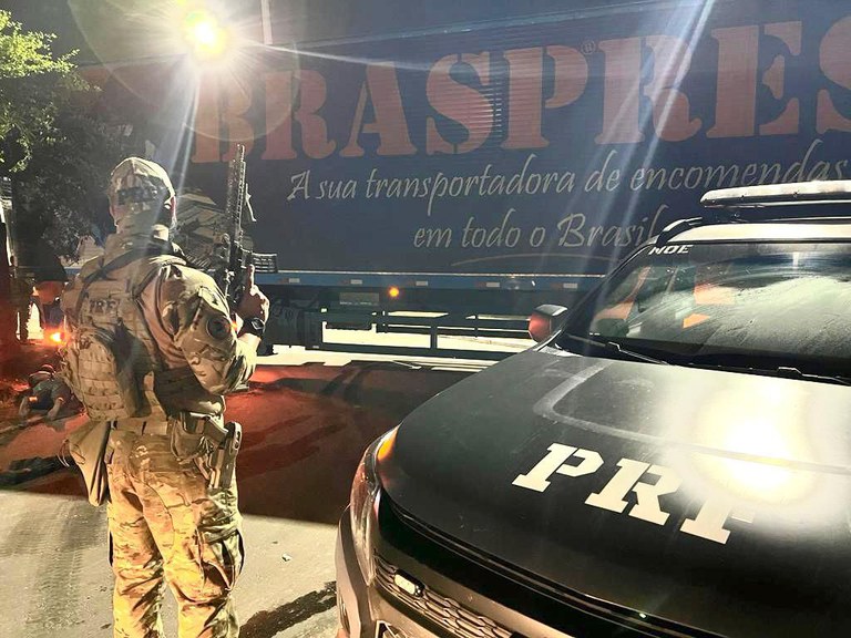 Recuperação de Carga em Jardim Gramacho.jpg