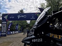 PRF realiza escolta de ciclismo de estradas