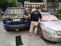 PRF apreende mais de 20 quilos de pasta base de cocaína