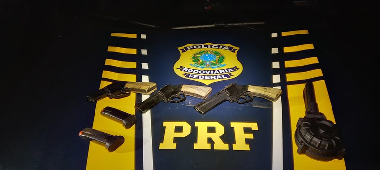 Mulher é presa por porte ilegal de arma de fogo em São José de Mipibu/RN