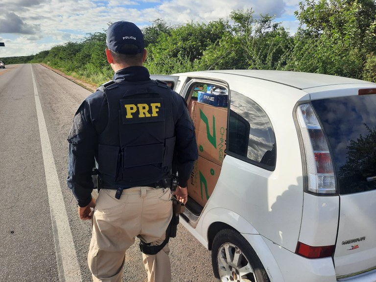 carga de cigarro apreendida em Riachuelo/RN