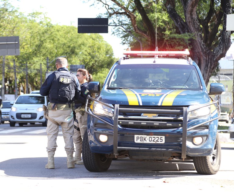 Quatro homens foram presos neste final de semana pela PRF no RN