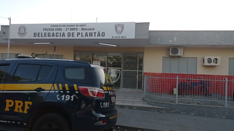 PRF prende quatro homens durante o fim de semana na Região Oeste Potiguar D