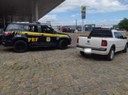 PRF prende dois homens e recupera um veículo no Agreste Potiguar