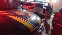 PRF recupera veículo furtado e prende homem em Natal/RN